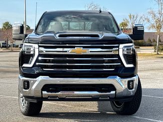 New 2026 Chevrolet Silverado 2500 LTZ w/ LTZ Convenience Package video 2
