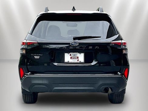 Certified 2025 Subaru Forester Premium w/ Convenience Package #2 AWD/4WD image 6