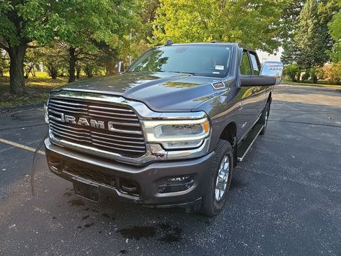 Used 2024 RAM 2500 Laramie AWD/4WD image 2