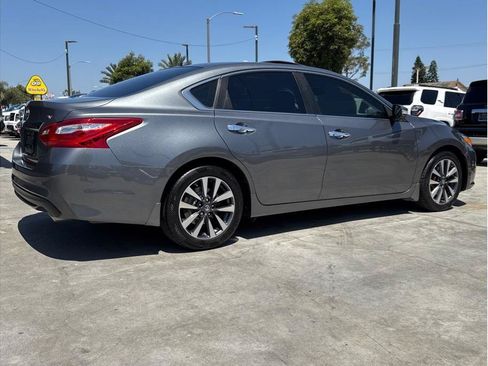 Used 2016 Nissan Altima 2.5 SV w/ Convenience Package FWD image 42