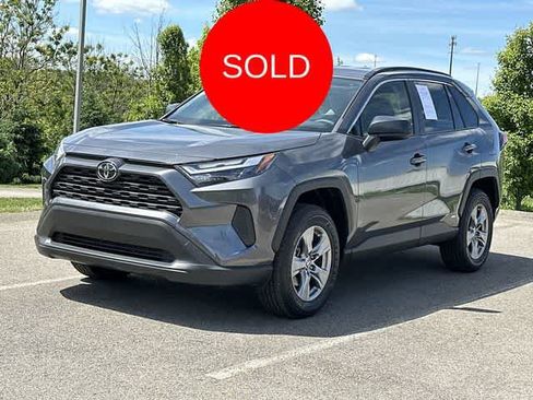 Used 2025 Toyota RAV4 LE AWD/4WD image 1