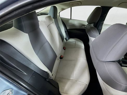 Used 2021 Toyota Corolla LE image 24