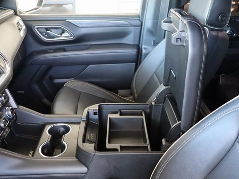 Used 2023 GMC Yukon XL SLT image 42