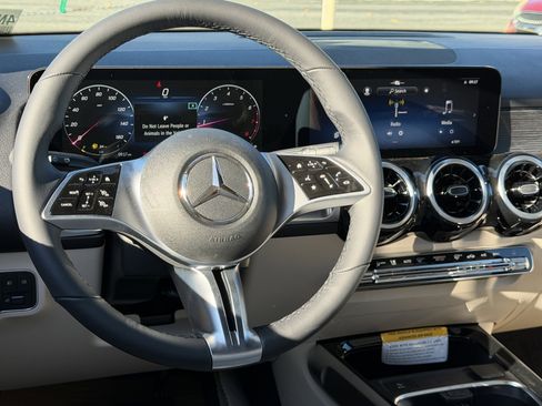 New 2026 Mercedes-Benz GLB 250 image 24
