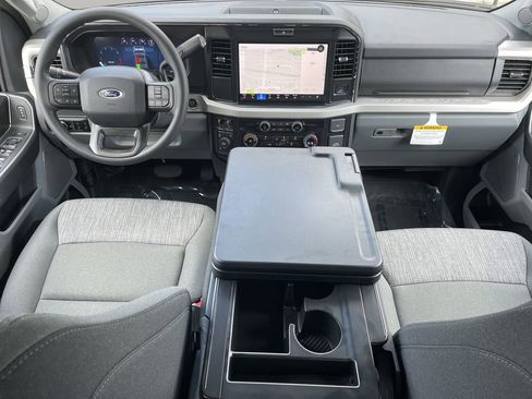 New 2026 Ford F250 XLT w/ XLT Premium Package AWD/4WD image 13