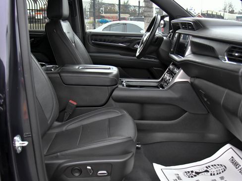 Used 2023 GMC Yukon XL Denali image 56