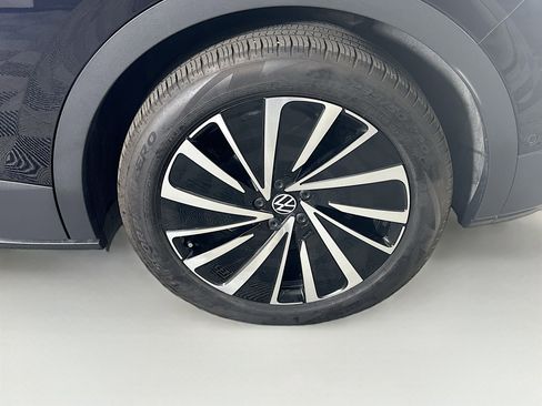 Used 2024 Volkswagen ID.4 S image 11
