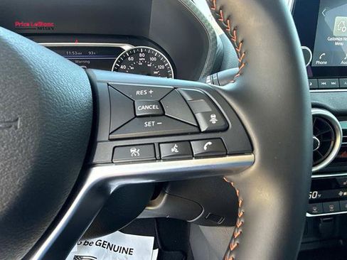 Used 2025 Nissan Sentra SR FWD image 22