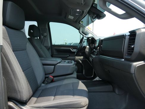 Certified 2022 Chevrolet Silverado 1500 RST AWD/4WD image 14