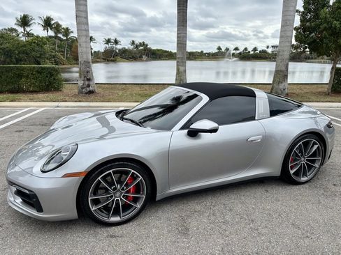Used 2024 Porsche 911 Targa 4S image 2