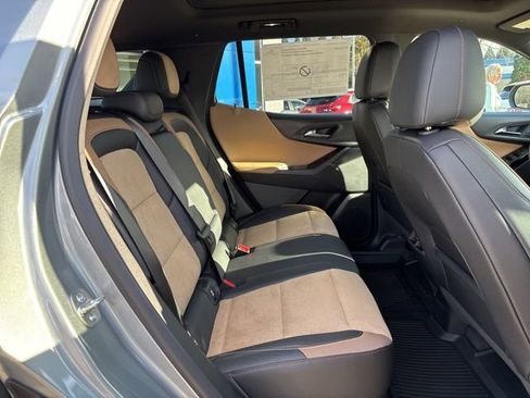 New 2026 Chevrolet Equinox ACTIV w/ Convenience Package III AWD/4WD image 38