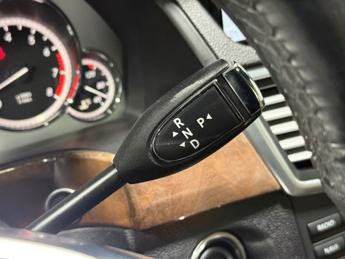 Used 2013 Mercedes-Benz E 350 4MATIC Sedan image 27