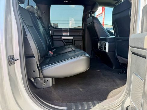 Used 2018 Ford F150 Lariat w/ Equipment Group 502A Luxury AWD/4WD image 15