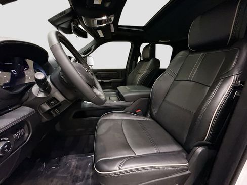 New 2024 RAM 2500 Limited image 10