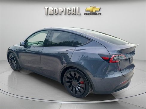 Used 2023 Tesla Model Y Long Range image 3