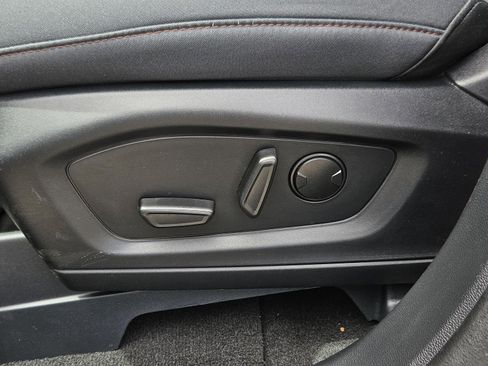 Used 2025 Ford Explorer Active RWD image 29
