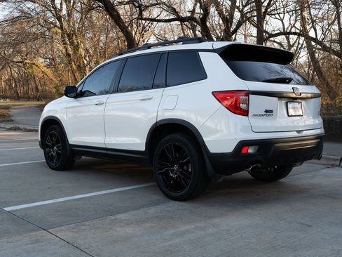 Used 2021 Honda Passport Sport image 7
