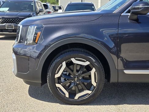 Used 2025 Kia Telluride EX image 6