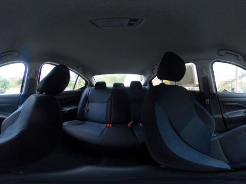 Used 2025 Nissan Versa SV FWD image 41
