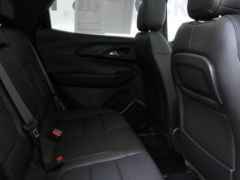 Certified 2024 Chevrolet TrailBlazer RS w/ Convenience Package image 30