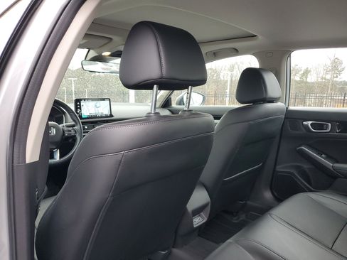 Used 2024 Honda Civic Touring image 10