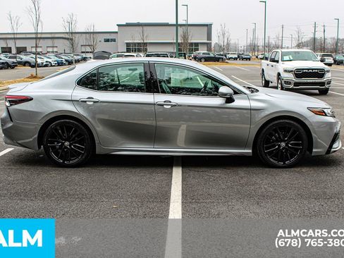 Used 2024 Toyota Camry XSE image 6