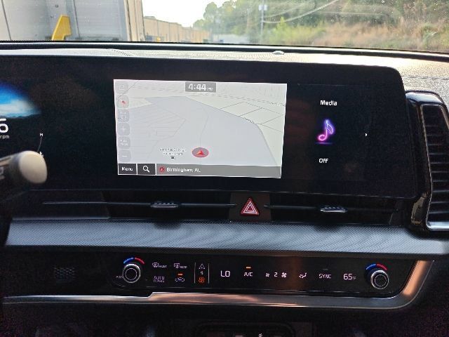 Used 2024 Kia Sportage SX FWD image 11