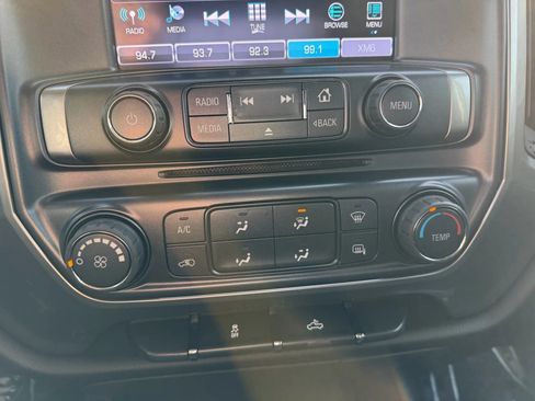 Used 2018 Chevrolet Silverado 1500 LT image 28