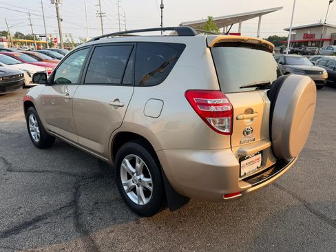 Used 2012 Toyota RAV4 4WD w/ Upgrade Value Pkg image 3