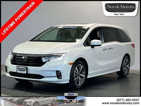 Used 2023 Honda Odyssey Touring image 4