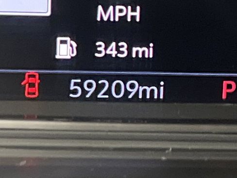 Used 2020 GMC Sierra 2500 Denali w/ Denali Ultimate Package image 28