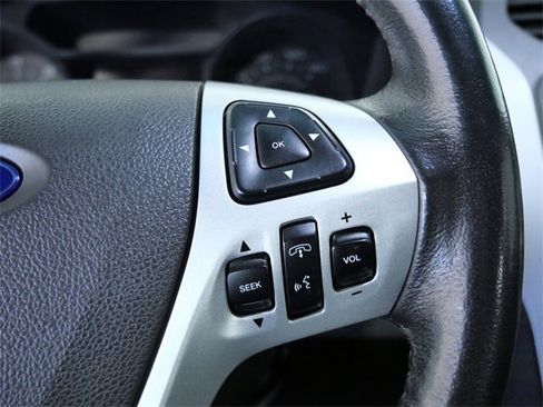 Used 2013 Ford Explorer XLT w/ Class III Trailer Tow Pkg image 24