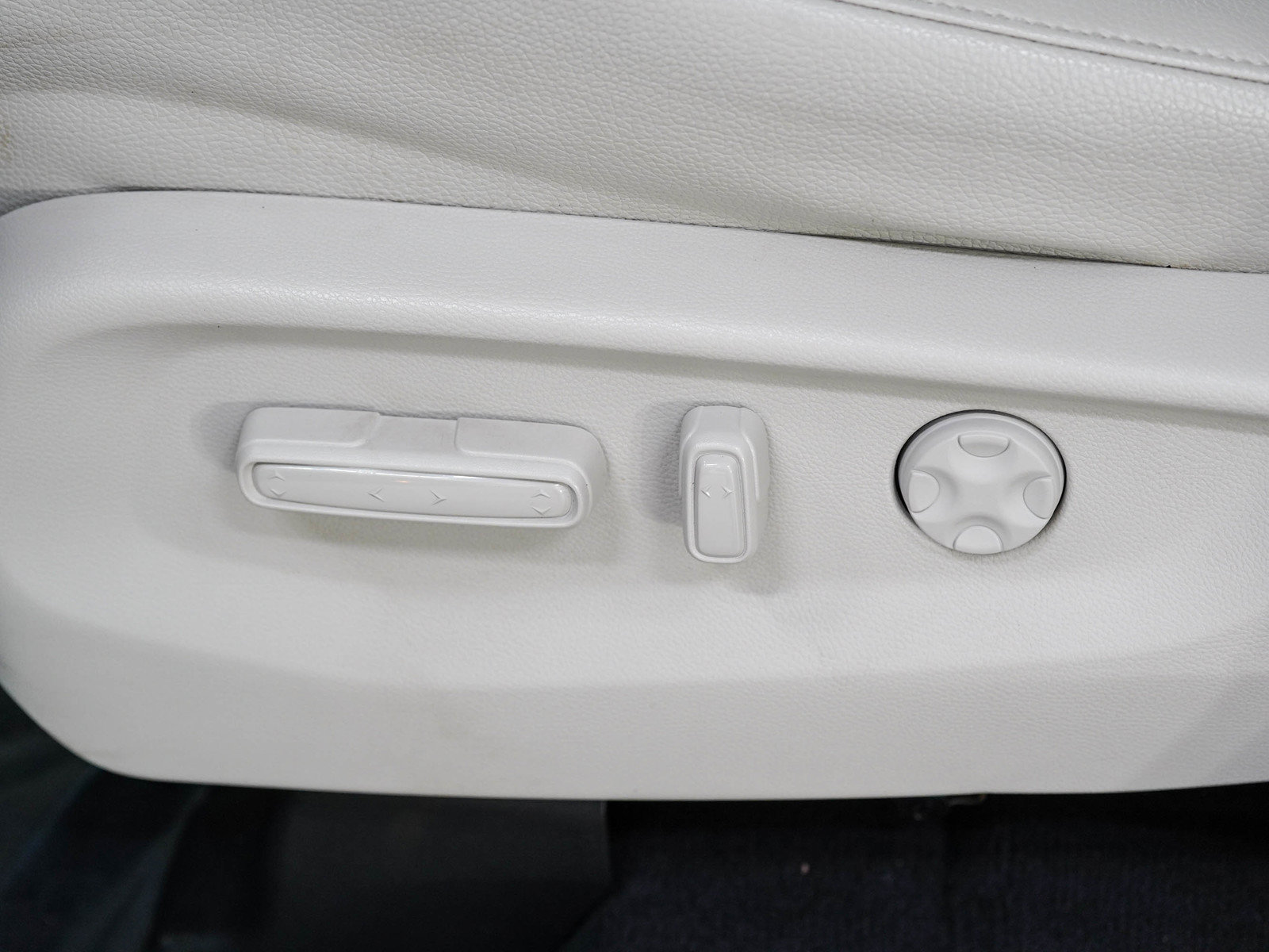 Used 2025 Honda Odyssey EX-L image 24