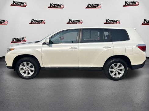 Used 2013 Toyota Highlander 4WD w/ Cold Weather Pkg image 9