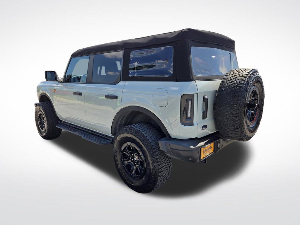 Used 2024 Ford Bronco Badlands w/ Sasquatch Package AWD/4WD image 8
