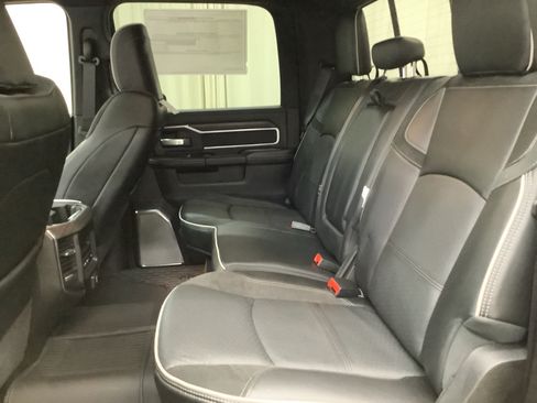 New 2026 RAM 2500 Laramie AWD/4WD image 24