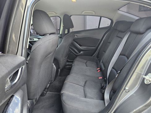 Used 2017 MAZDA MAZDA3 Sport w/ Preferred Equipment Package image 29