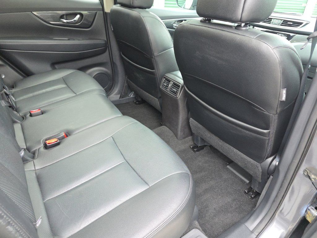 Used 2016 Nissan Rogue SL w/ SL Premium Package AWD/4WD image 17