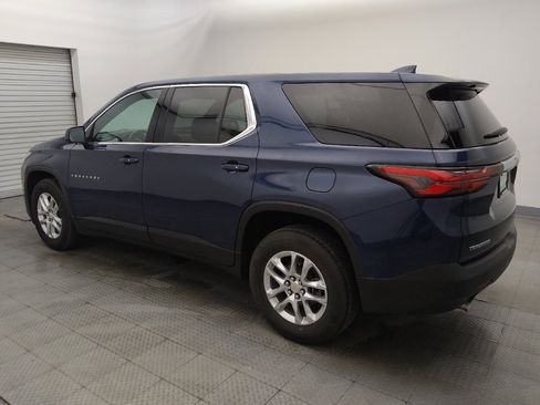 Used 2022 Chevrolet Traverse LS FWD image 3
