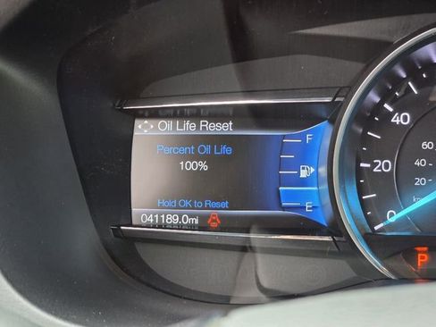 Used 2019 Ford Explorer XLT w/ Equipment Group 201A image 13