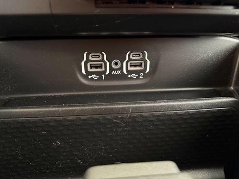 Used 2020 RAM 1500 Laramie image 31