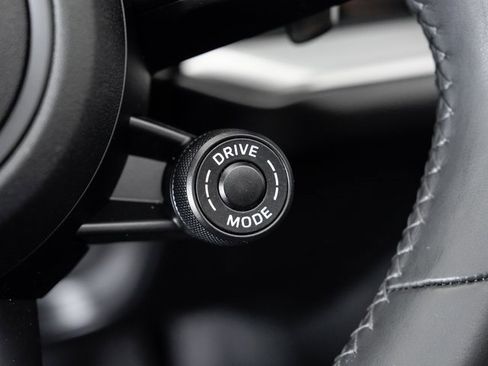 Used 2024 Porsche Cayenne image 14