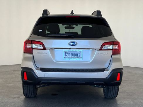 Used 2019 Subaru Outback 2.5i Premium AWD/4WD image 5