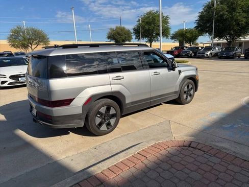 Used 2025 Hyundai Santa Fe SEL image 5