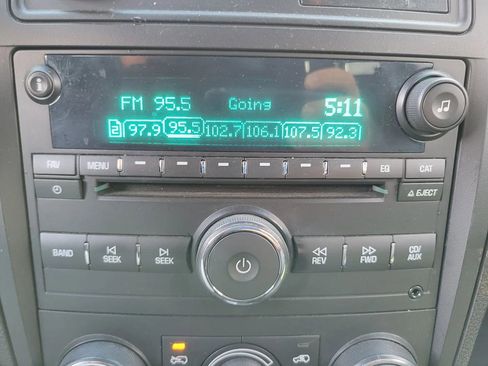 Used 2008 Chevrolet HHR LT image 10