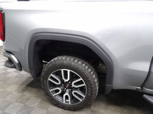 Used 2024 GMC Sierra 1500 AT4 w/ Technology Package AWD/4WD image 34