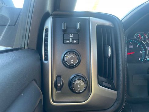 Used 2018 GMC Sierra 1500 SLE w/ SLE Value Package AWD/4WD image 18