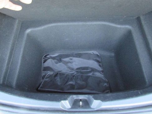 Used 2021 Tesla Model 3 Standard Range Plus image 22