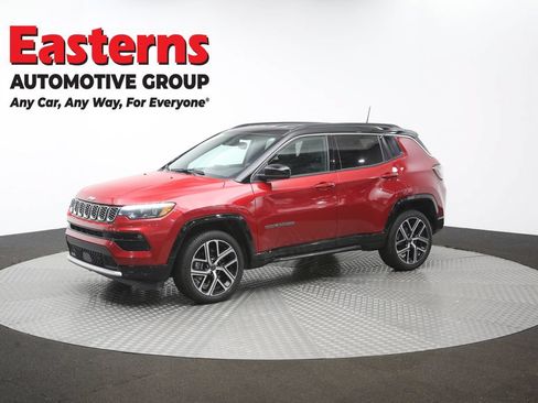 Used 2025 Jeep Compass Limited w/ Elite Group AWD/4WD image 57