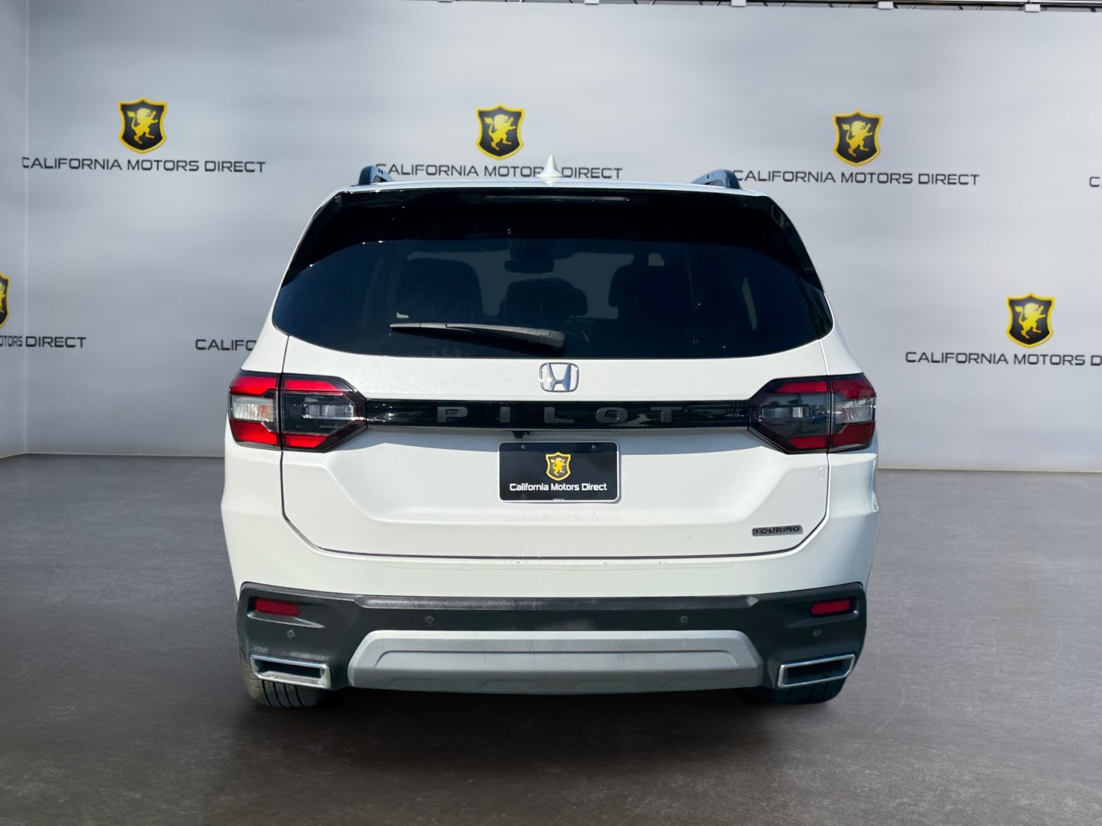 Used 2023 Honda Pilot Touring image 4